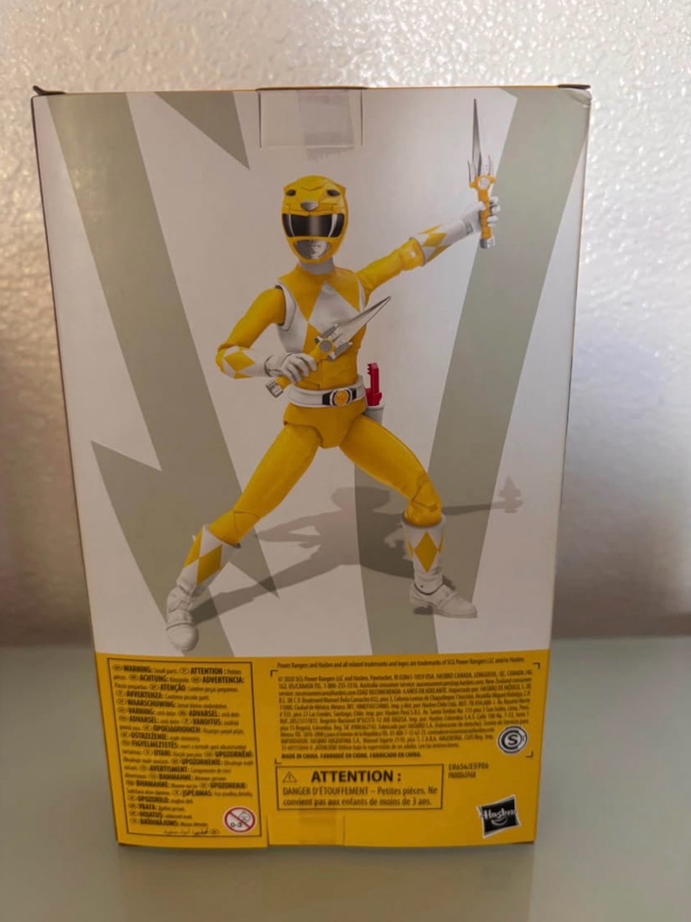 Hasbro Power Rangers Yellow & Pink Ranger Lightning Collection Figures - Picture 5 of 5